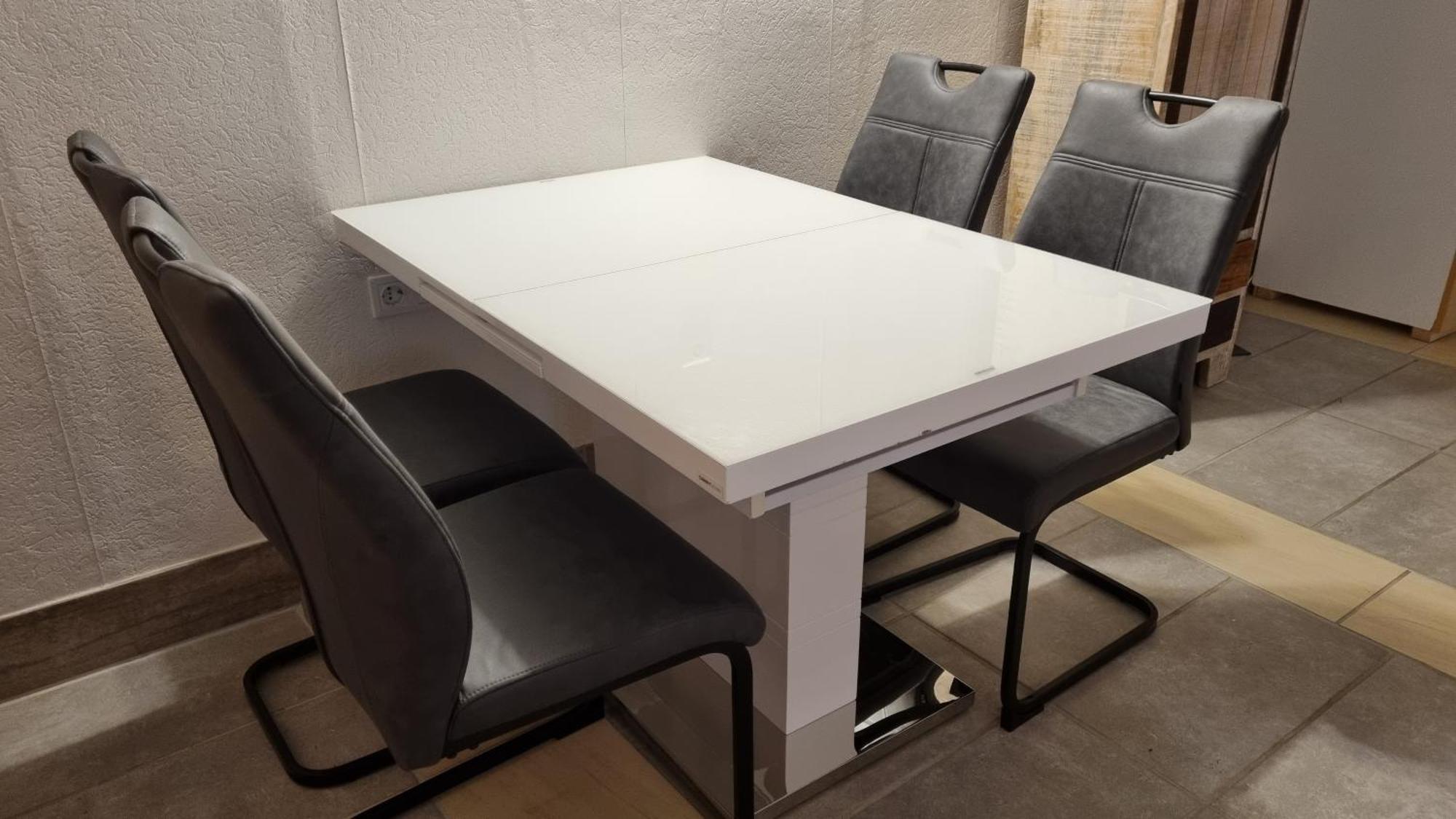 Modern Eingerichtete 3-Zi-Ferienwohnung Zu Vermieten Лёффинген Экстерьер фото
